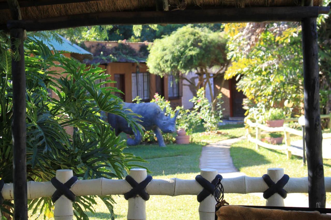 Reed Mat Lodge Lusaka Exterior foto
