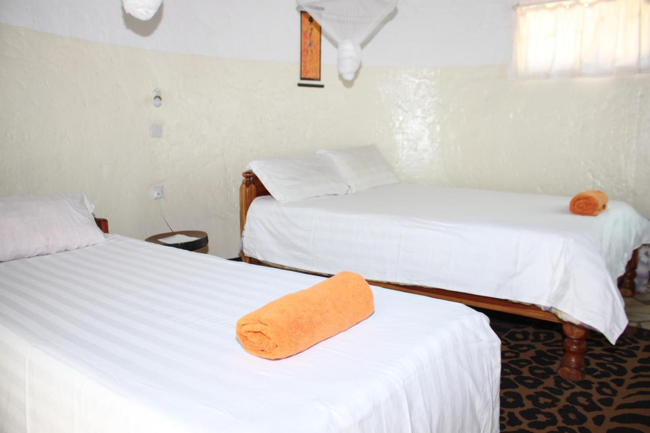 Reed Mat Lodge Lusaka Exterior foto